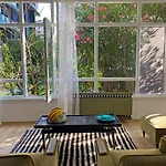 Petek Fenerbahce Kadikoy Aparthotel