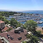 Aparthotel Petek Fenerbahce Kadikoy 4*